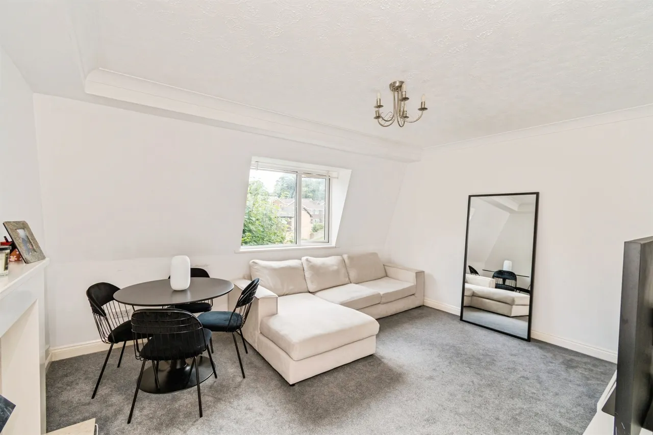 Old Farm Drive, Southampton, SO18, photo 3