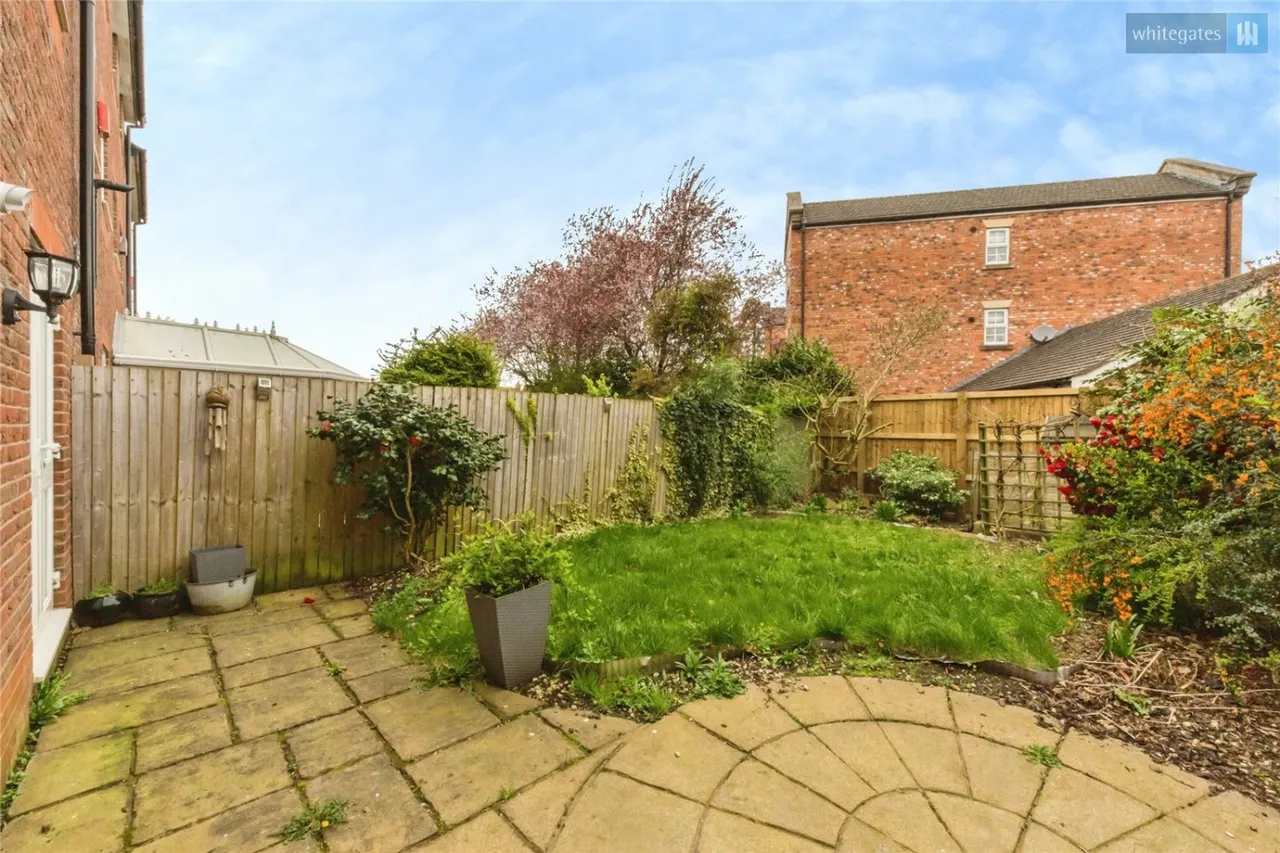 Deane Court, Stapeley, CW5, photo 22