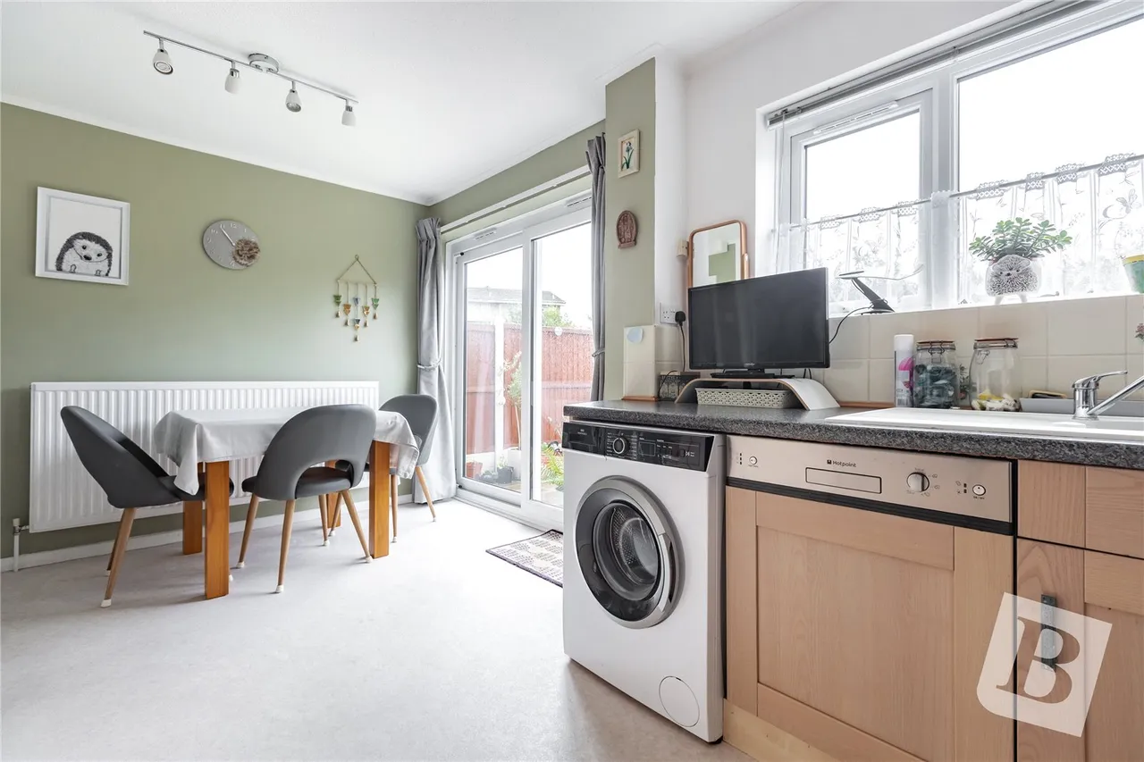 3 bed house for sale, Hornchurch, RM12