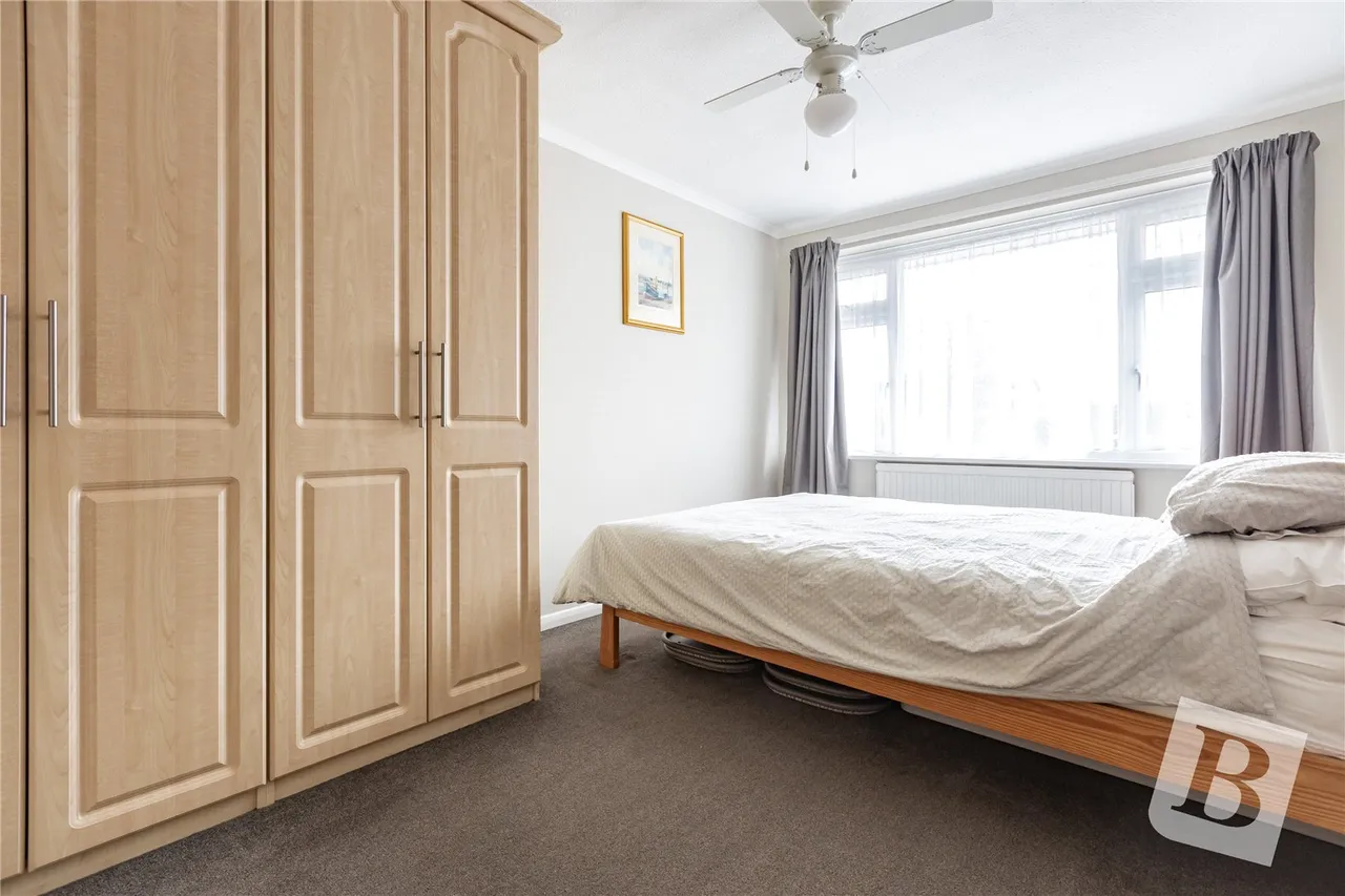 Hornchurch, RM12, photo 6
