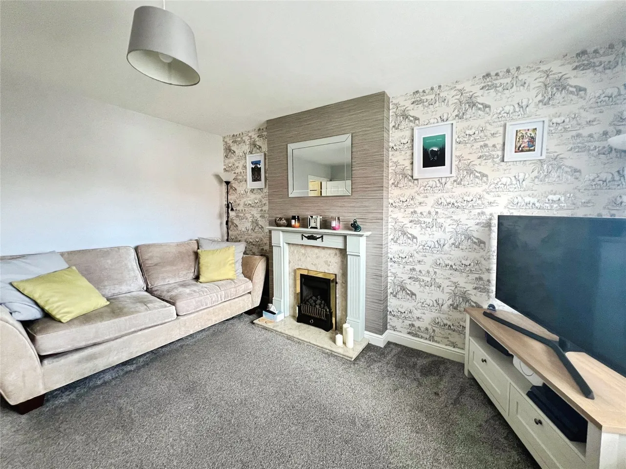 Montgomery Road, Whitnash, CV31, photo 2