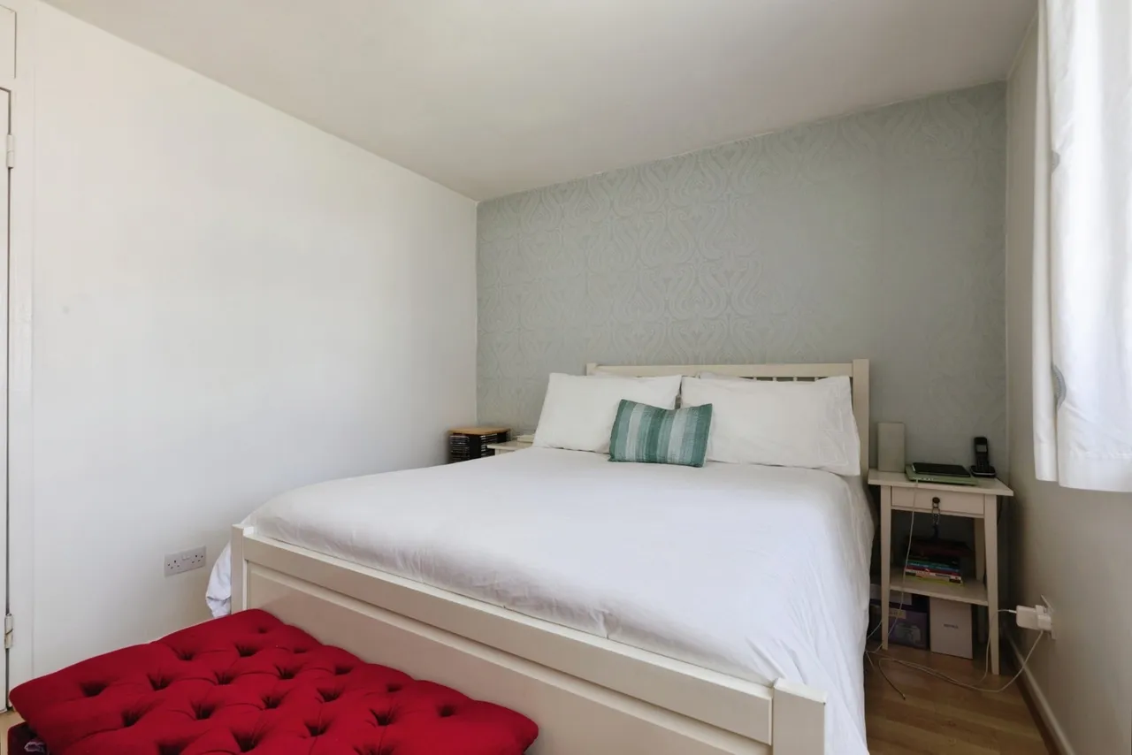 Radbourne Crescent, Walthamstow, E17, photo 11