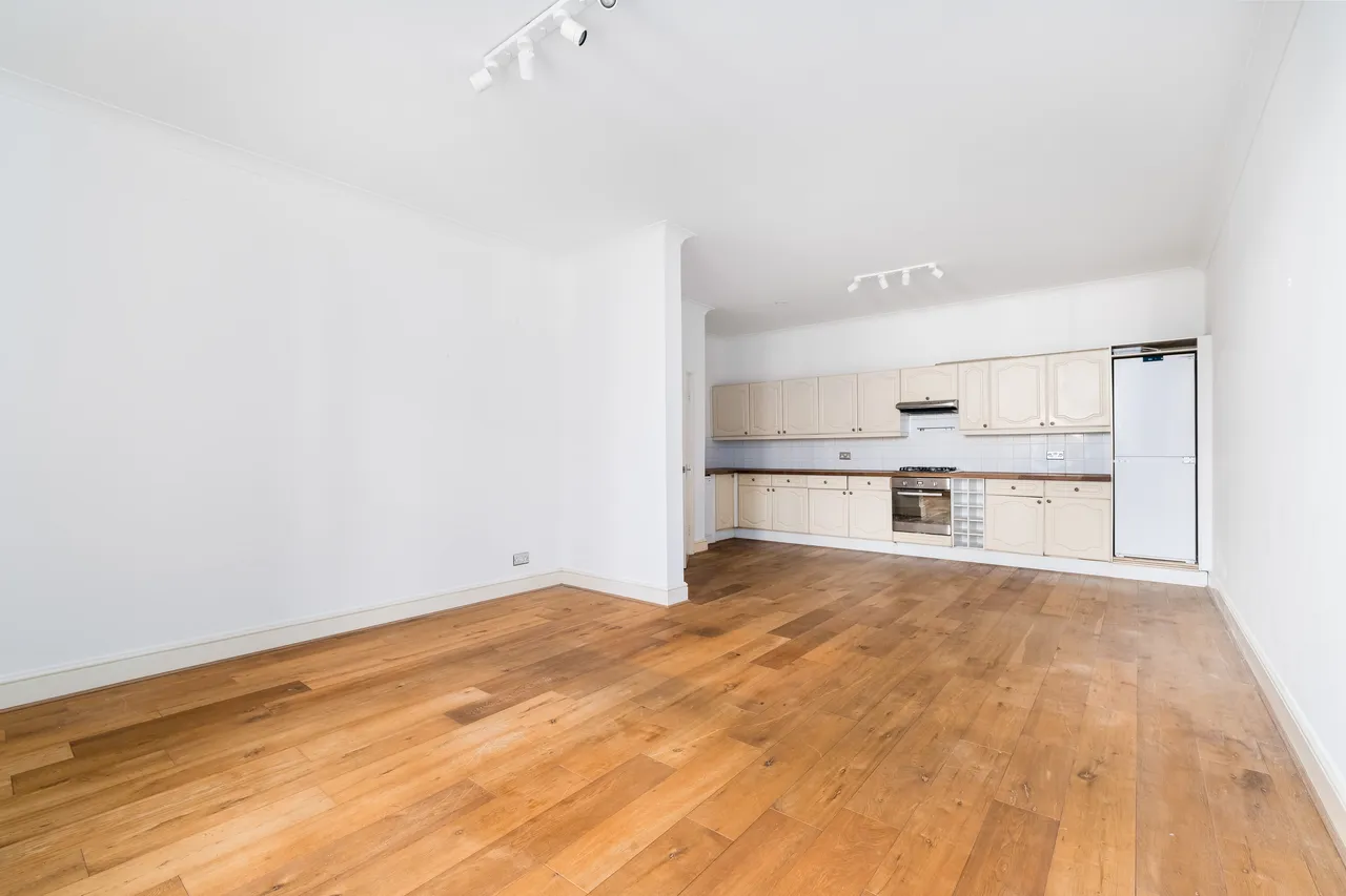Shooters Hill Road, London, SE18, photo 9