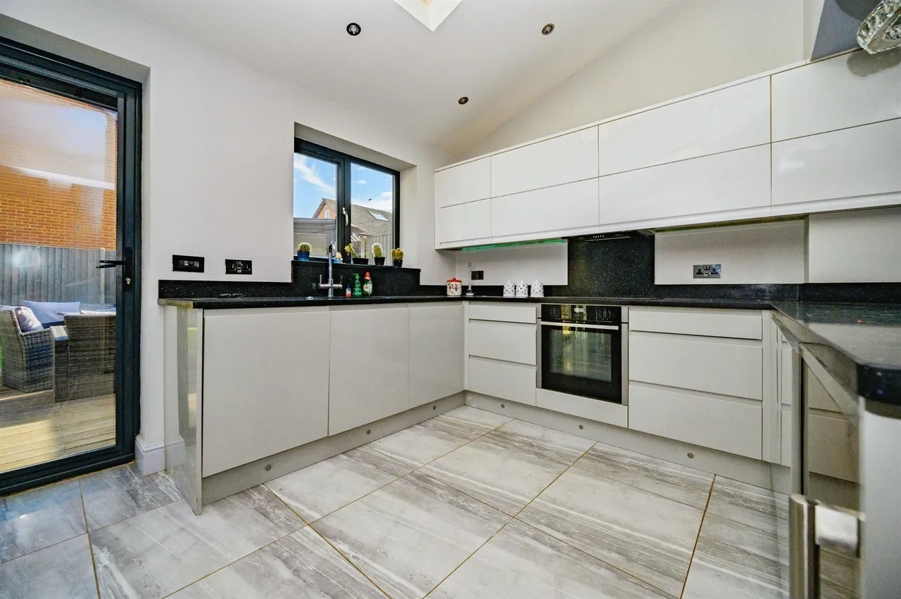 Perham Way, London Colney, AL2, photo 6