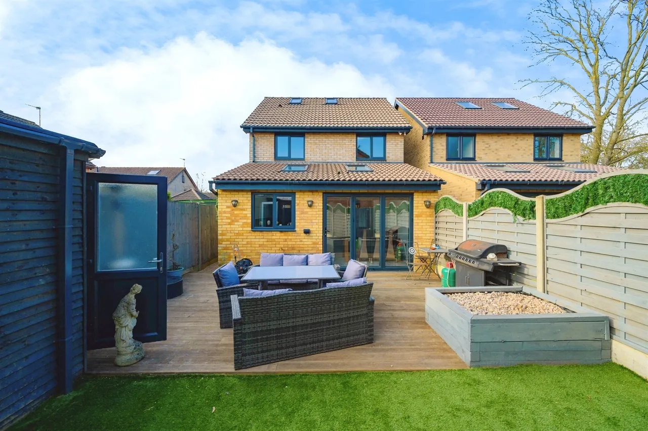 Perham Way, London Colney, AL2, photo 12