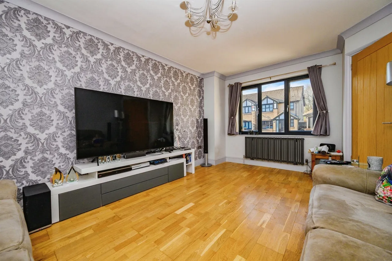 Perham Way, London Colney, AL2, photo 2