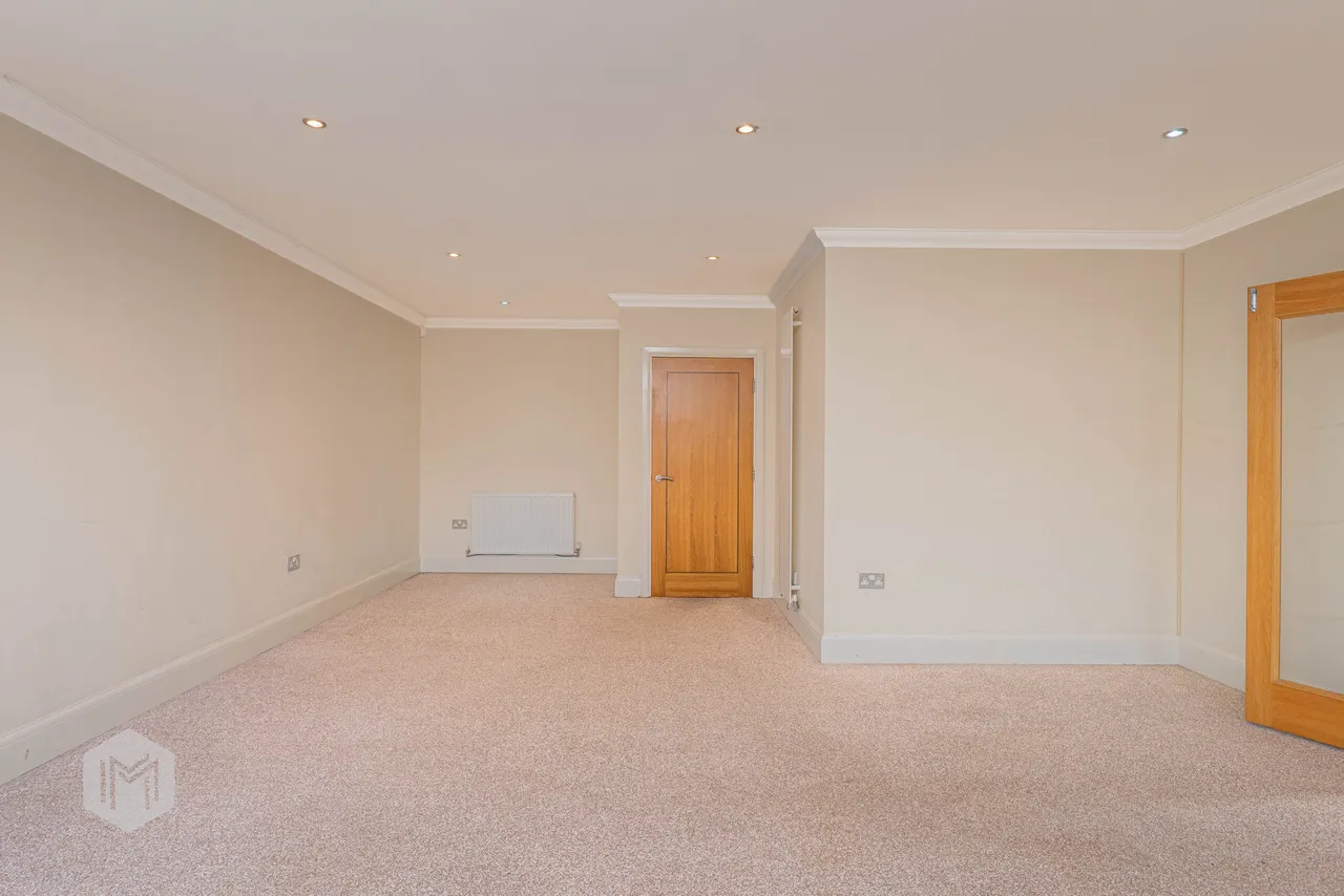 Lever House, Greenmount Lane, Bolton, BL1 5JF, photo 10