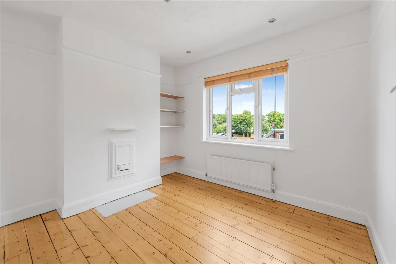 Hampton Court Way, Thames Ditton, KT7 0LX, photo 9