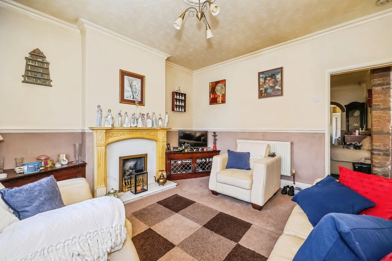 Lynncroft, Eastwood, NG16, photo 3