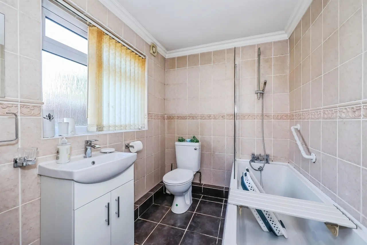 Lynncroft, Eastwood, NG16, photo 8