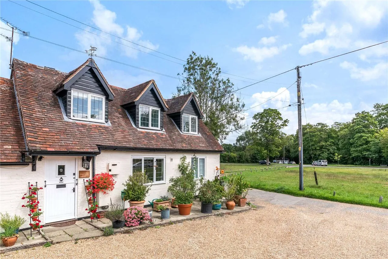 The Common, Dunsfold, GU8, photo 23