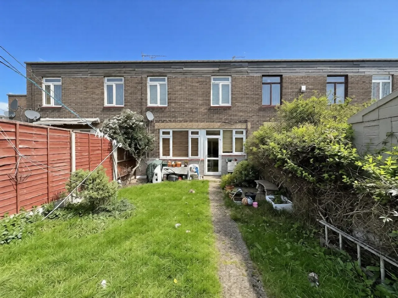 3 bed house for sale, Farman Grove, Northolt, UB5