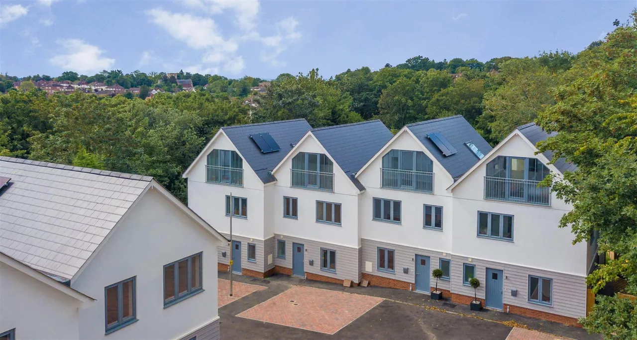 Trevelyan Gardens, Loughton, photo 2
