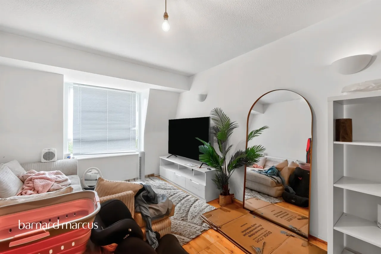 Howard Road, London, SE25, photo 3