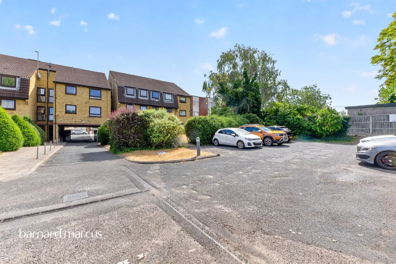 Howard Road, London, SE25, photo 2