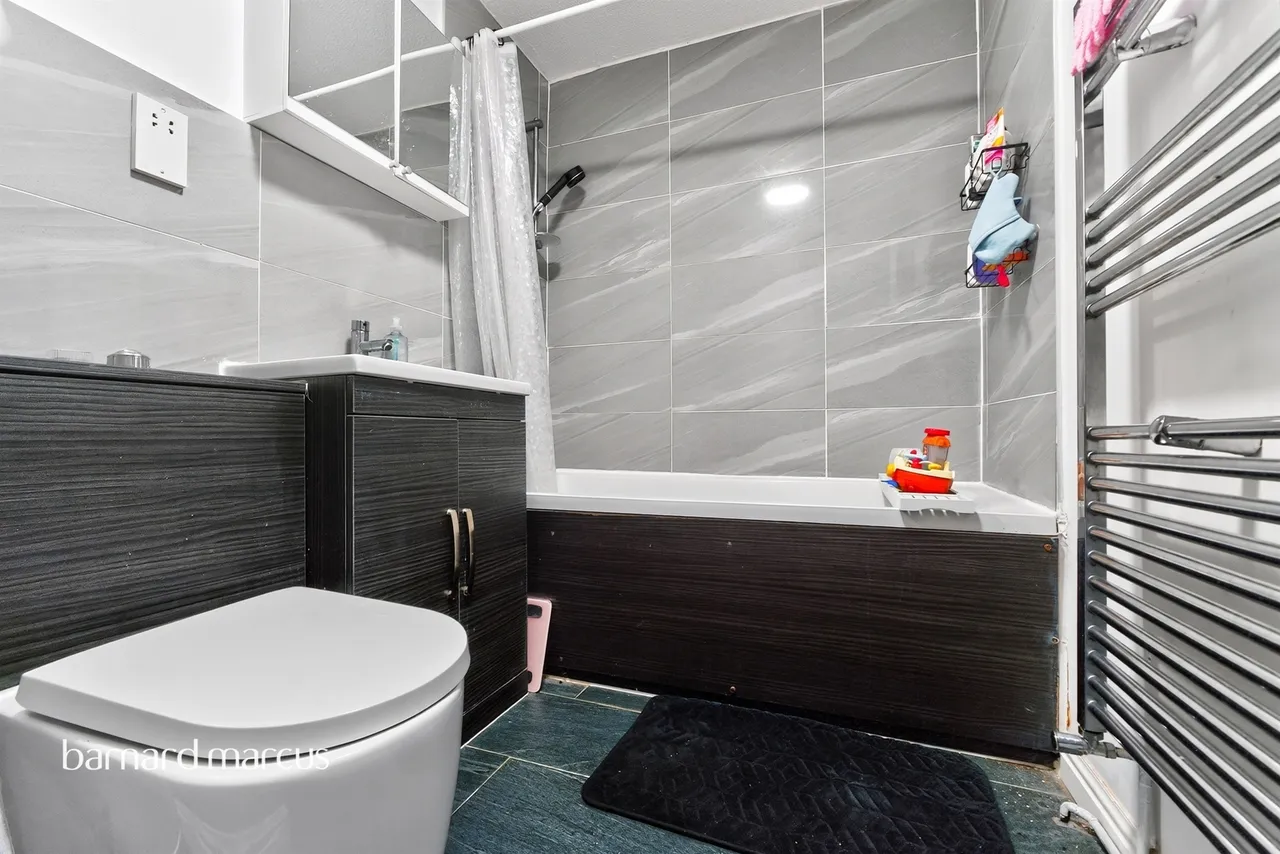 Howard Road, London, SE25, photo 8