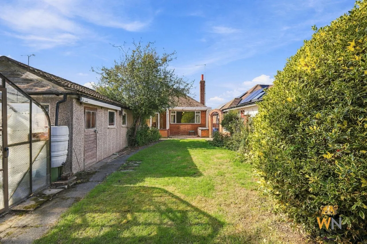 St Mary's Avenue, Shenfield, CM15, photo 17