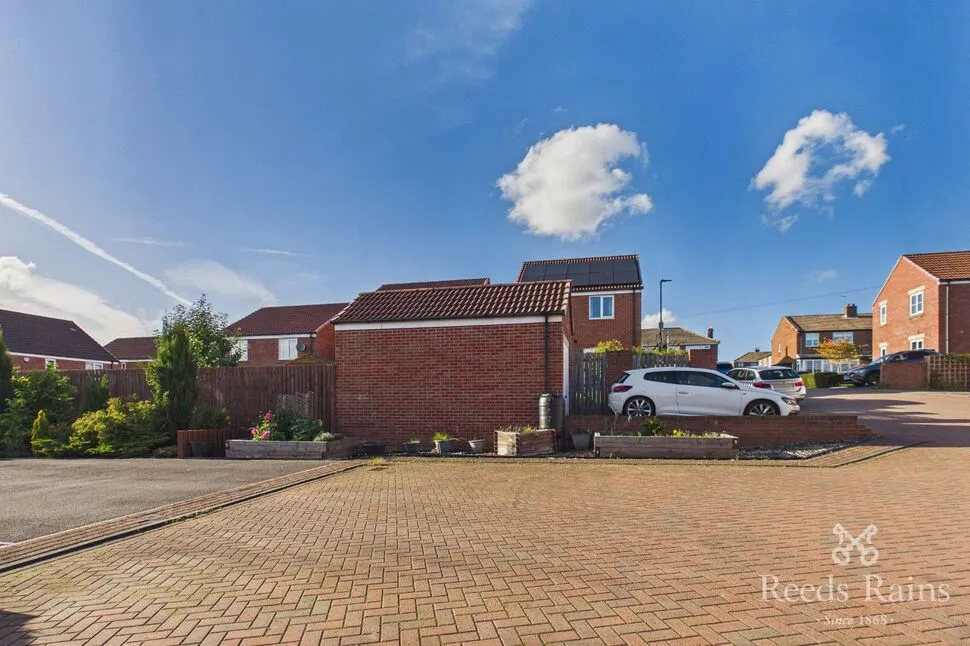 Daisy Hill Mews, Morley, LS27, photo 17