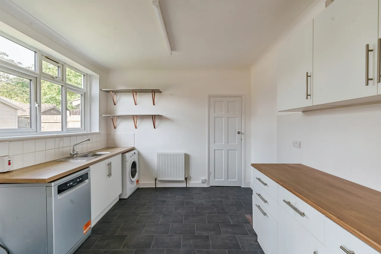 Pavilion Road, Worthing, BN14, photo 4
