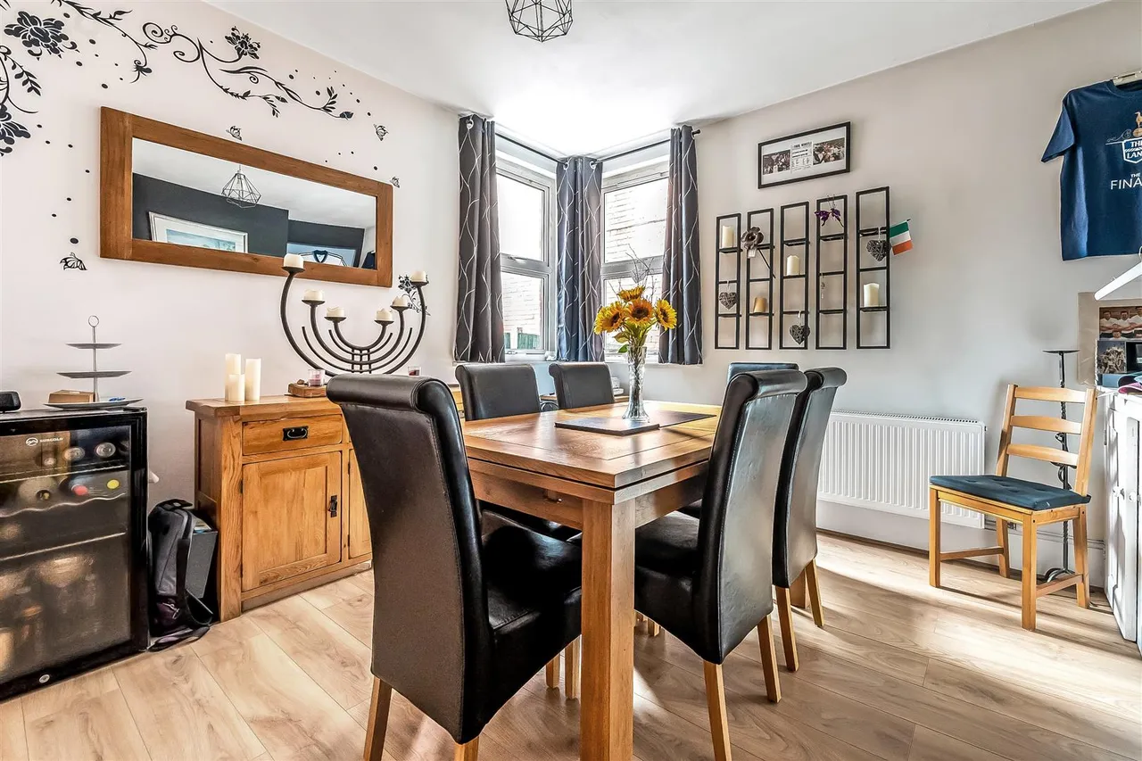 Hart Road, Dorking, RH4, photo 5