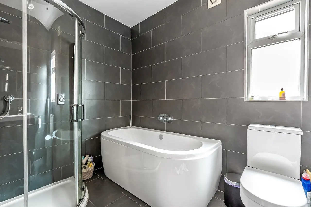 Hart Road, Dorking, RH4, photo 7