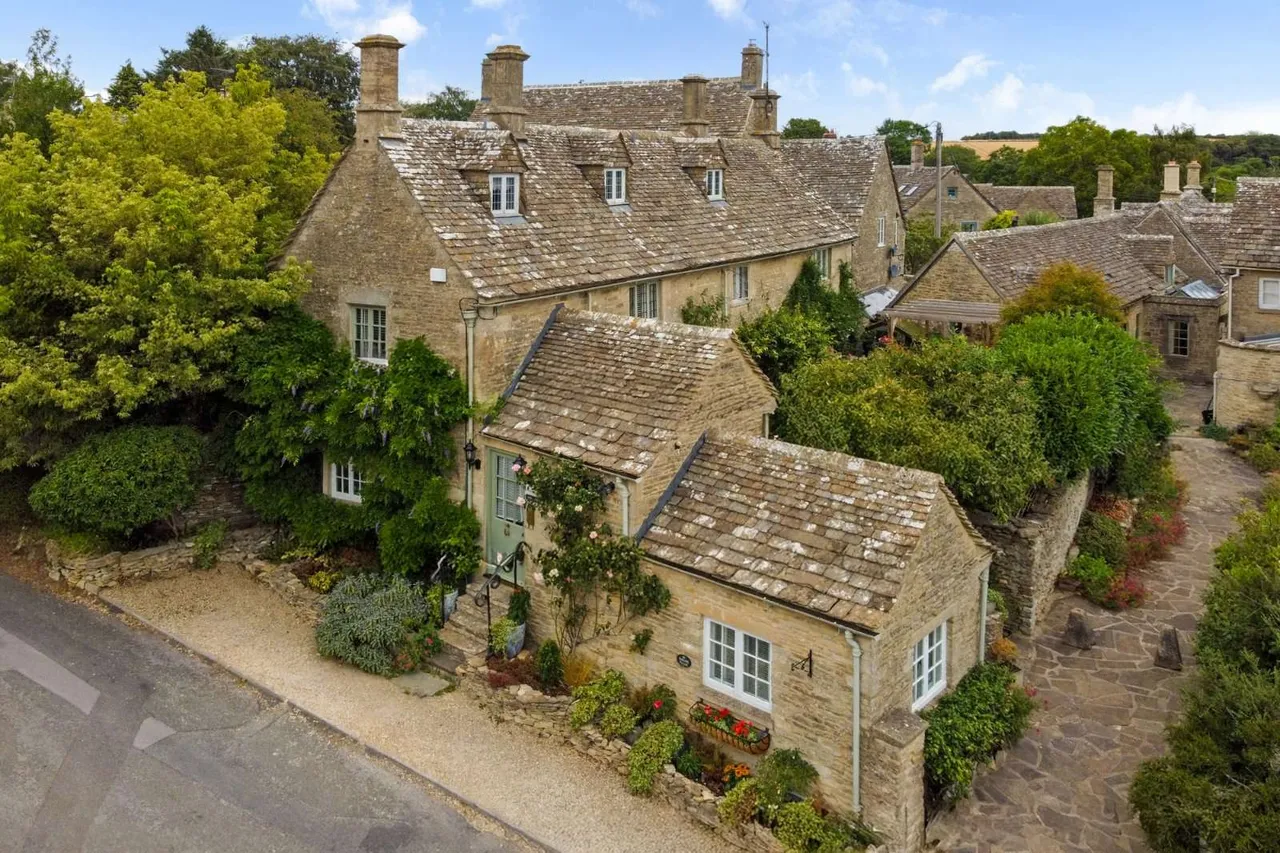 3 bed house for sale — Bibury, Cirencester, Gloucestershire, GL7 5ND