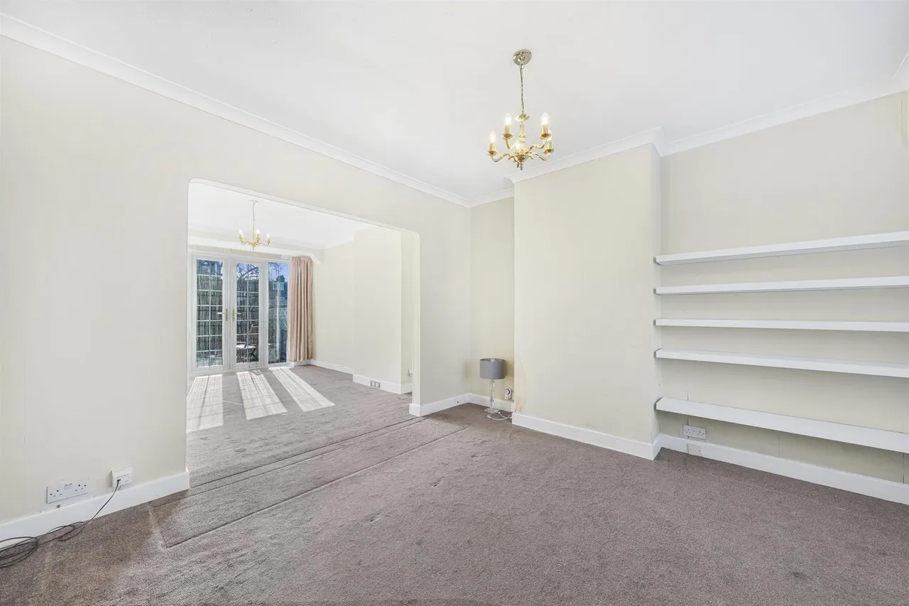 Coolgardie Avenue, Highams Park, E4 9HX, photo 9