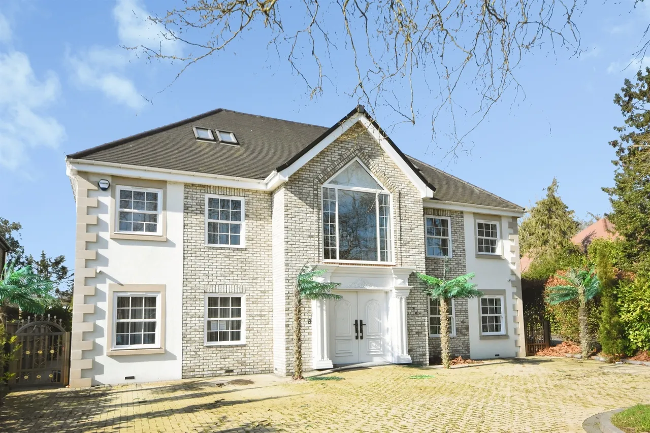 6 bed house for sale, Heronway, Hutton, CM13