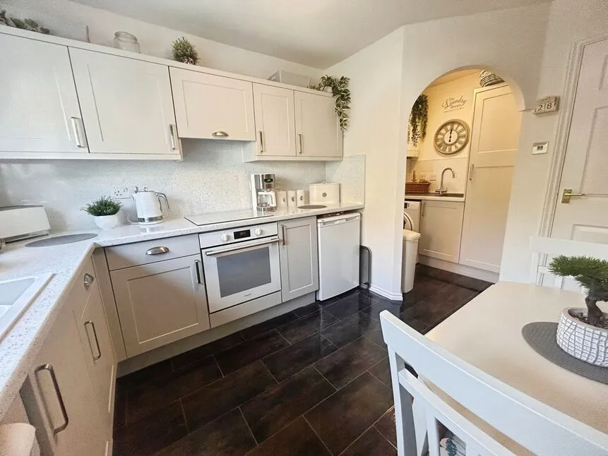 Suffolk Close, Wednesfield, WV11, photo 8