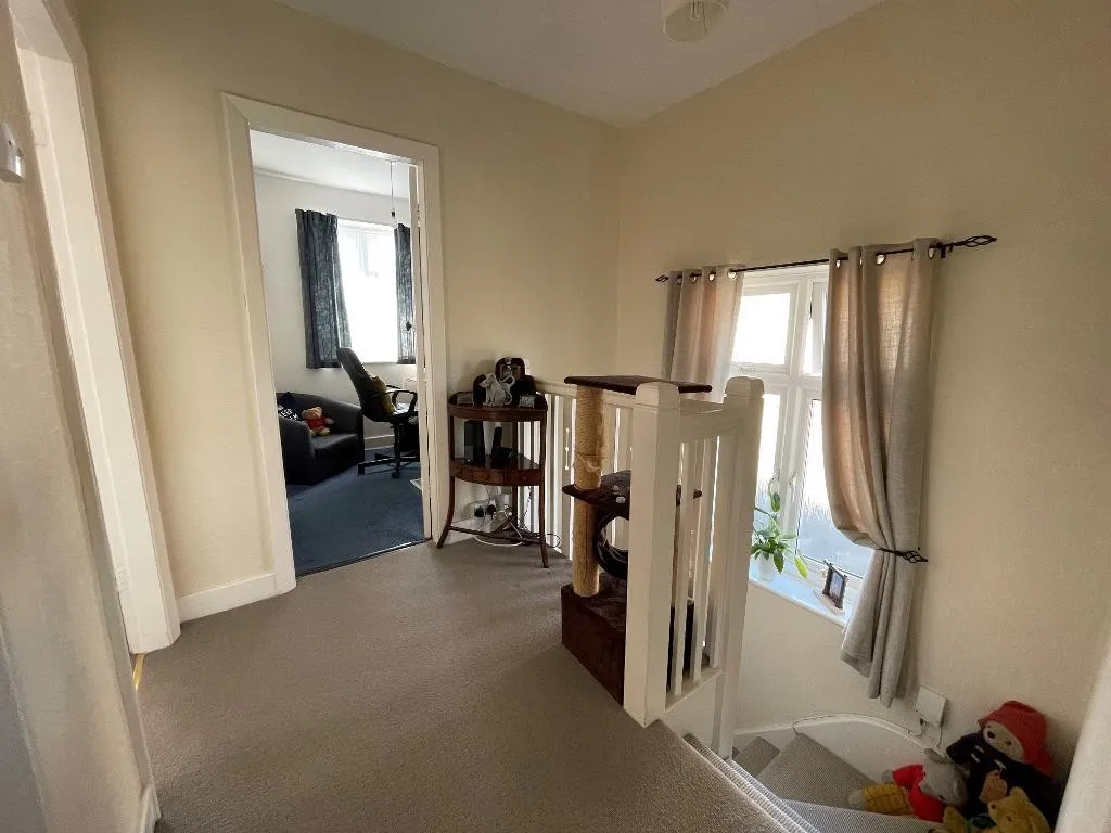 Ellesmere Drive, South Croydon, photo 11