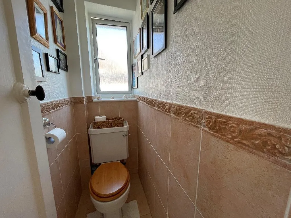Ellesmere Drive, South Croydon, photo 9