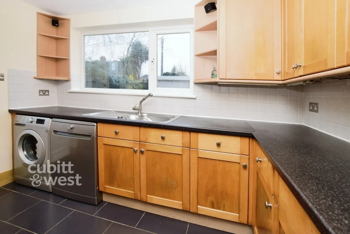 Quarry Way, Southwater, RH13, photo 4