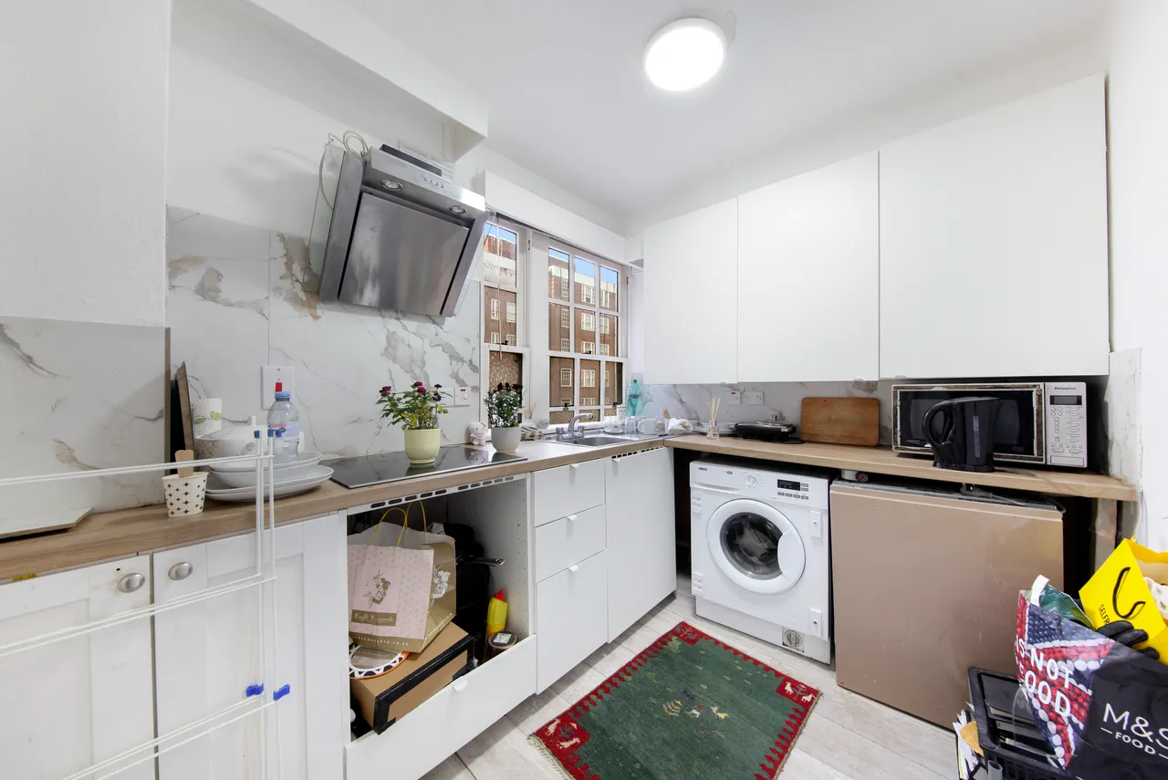 Edgware Road, W2, photo 2