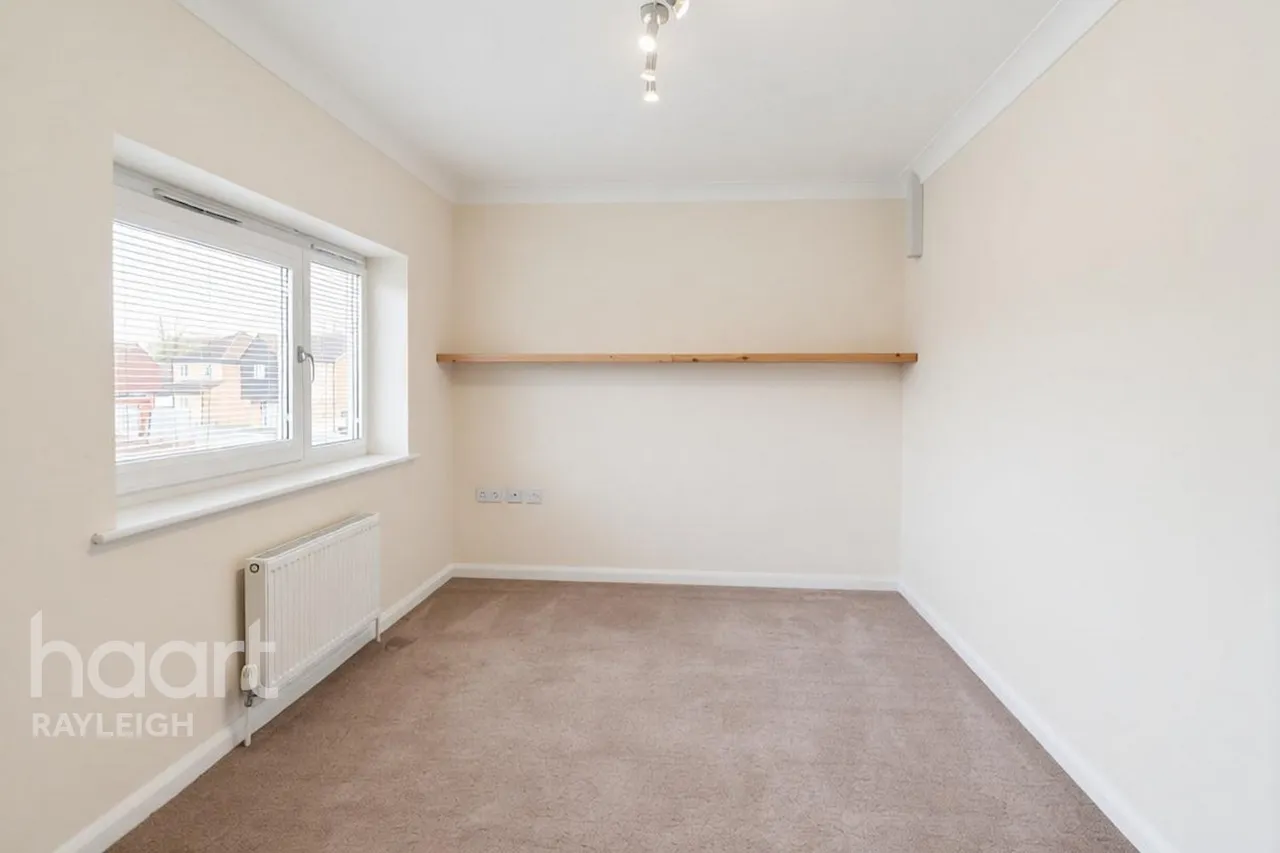 Homestead Close, Rayleigh, SS6, photo 17