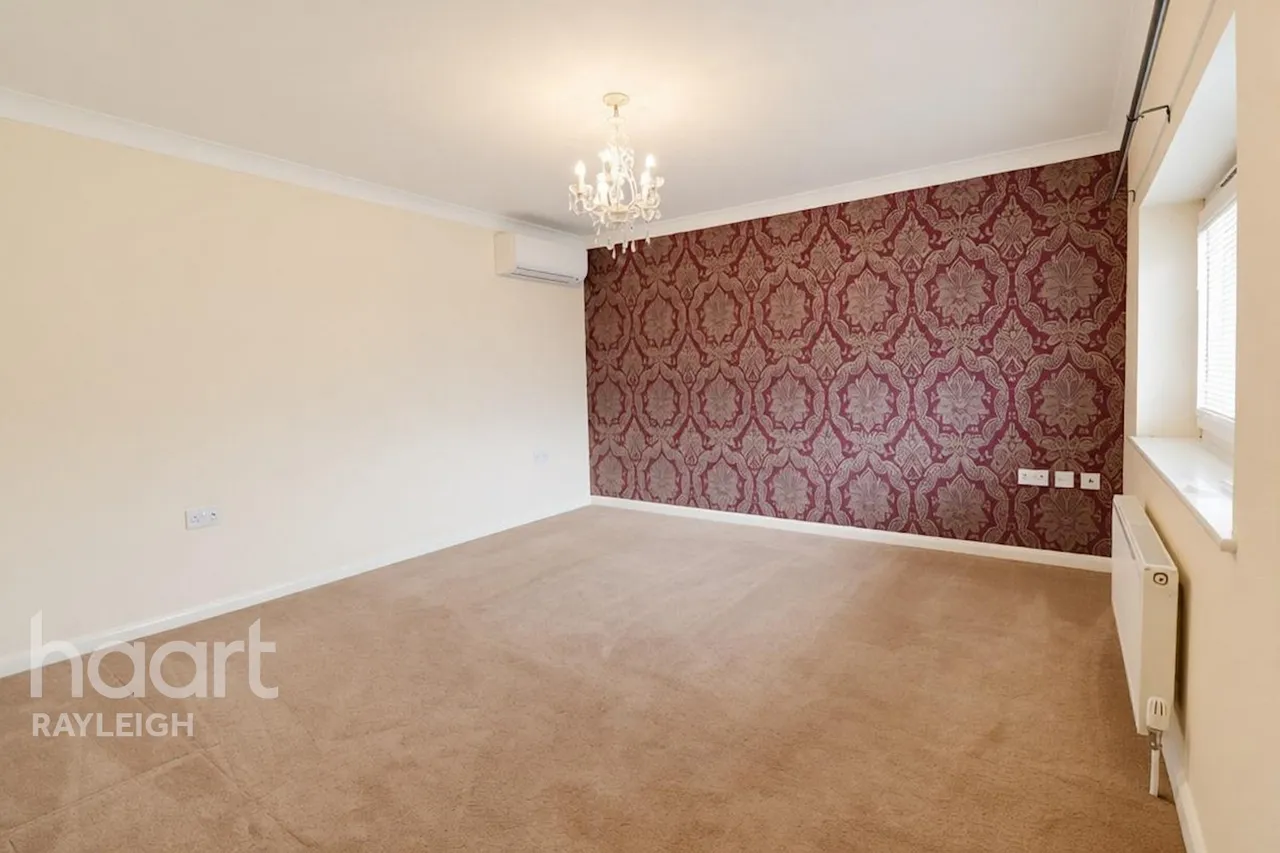 Homestead Close, Rayleigh, SS6, photo 13