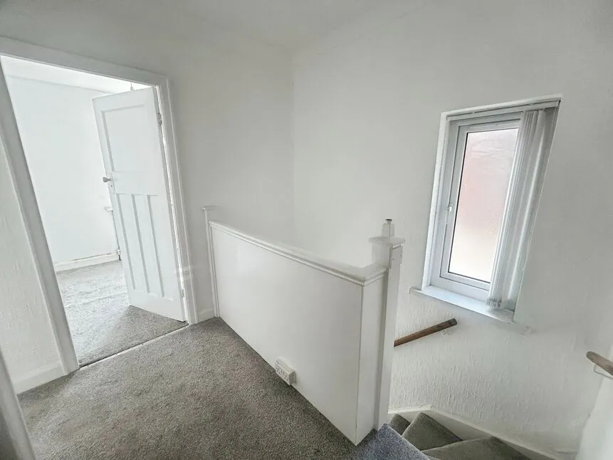 Cannock Road, Wolverhampton, West Midlands, WV10, photo 12