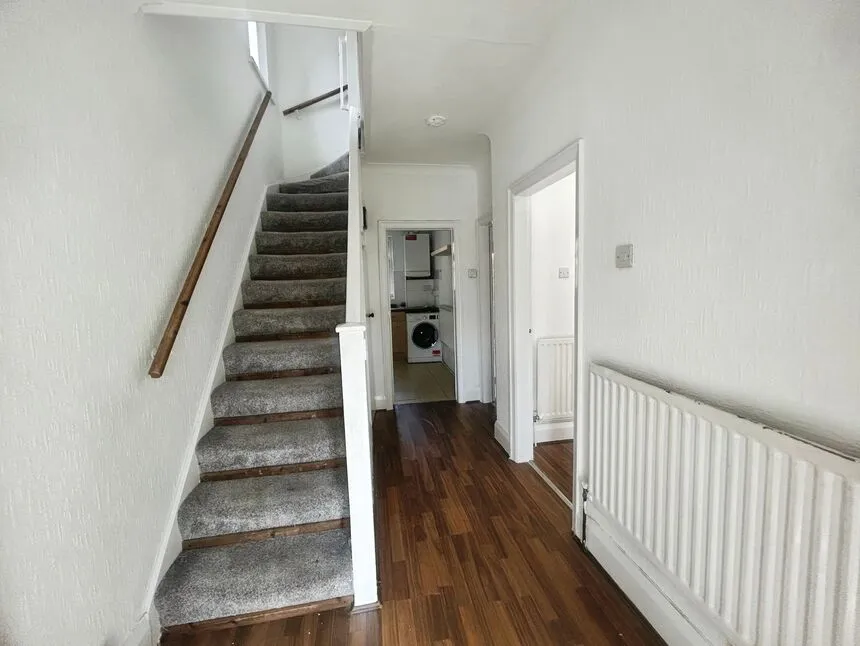 Cannock Road, Wolverhampton, West Midlands, WV10, photo 5