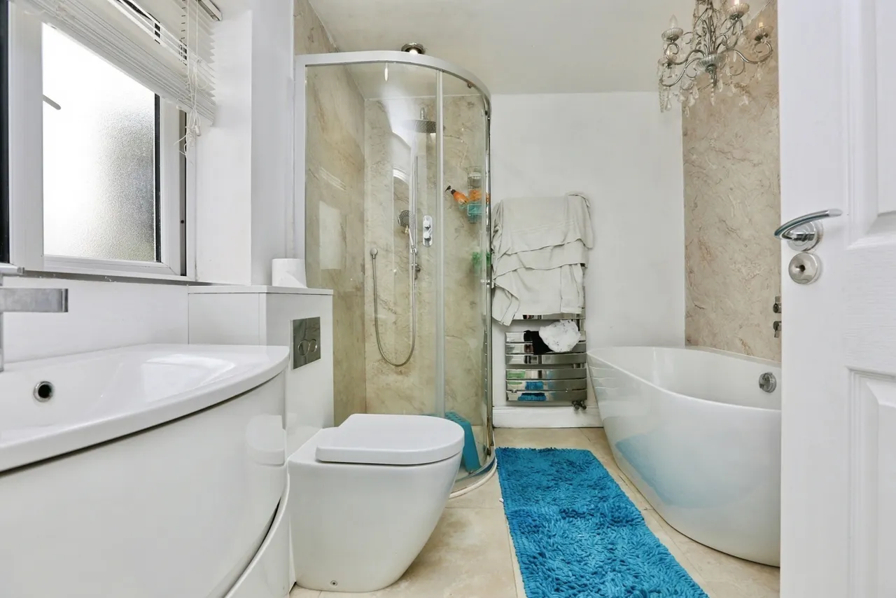 Neilson Close, Chandler's Ford, SO53, photo 16