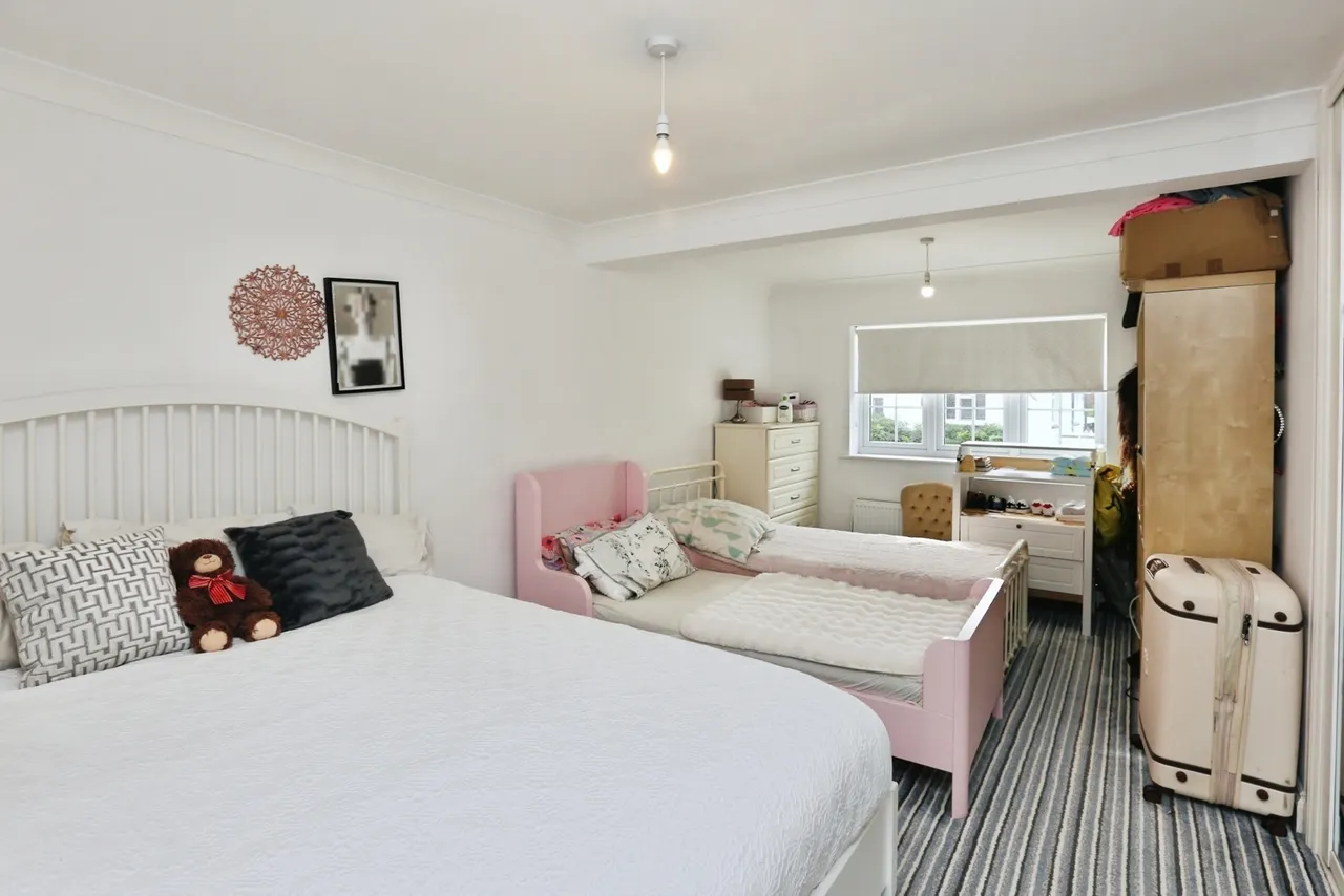 Neilson Close, Chandler's Ford, SO53, photo 13