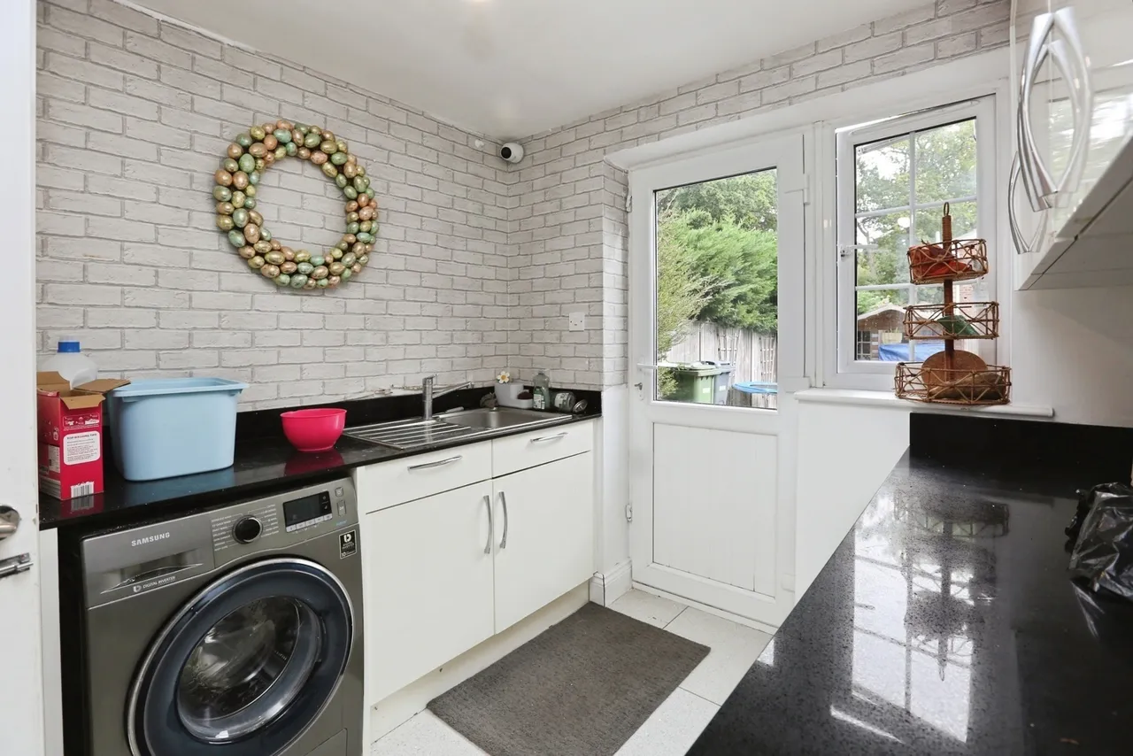 Neilson Close, Chandler's Ford, SO53, photo 9
