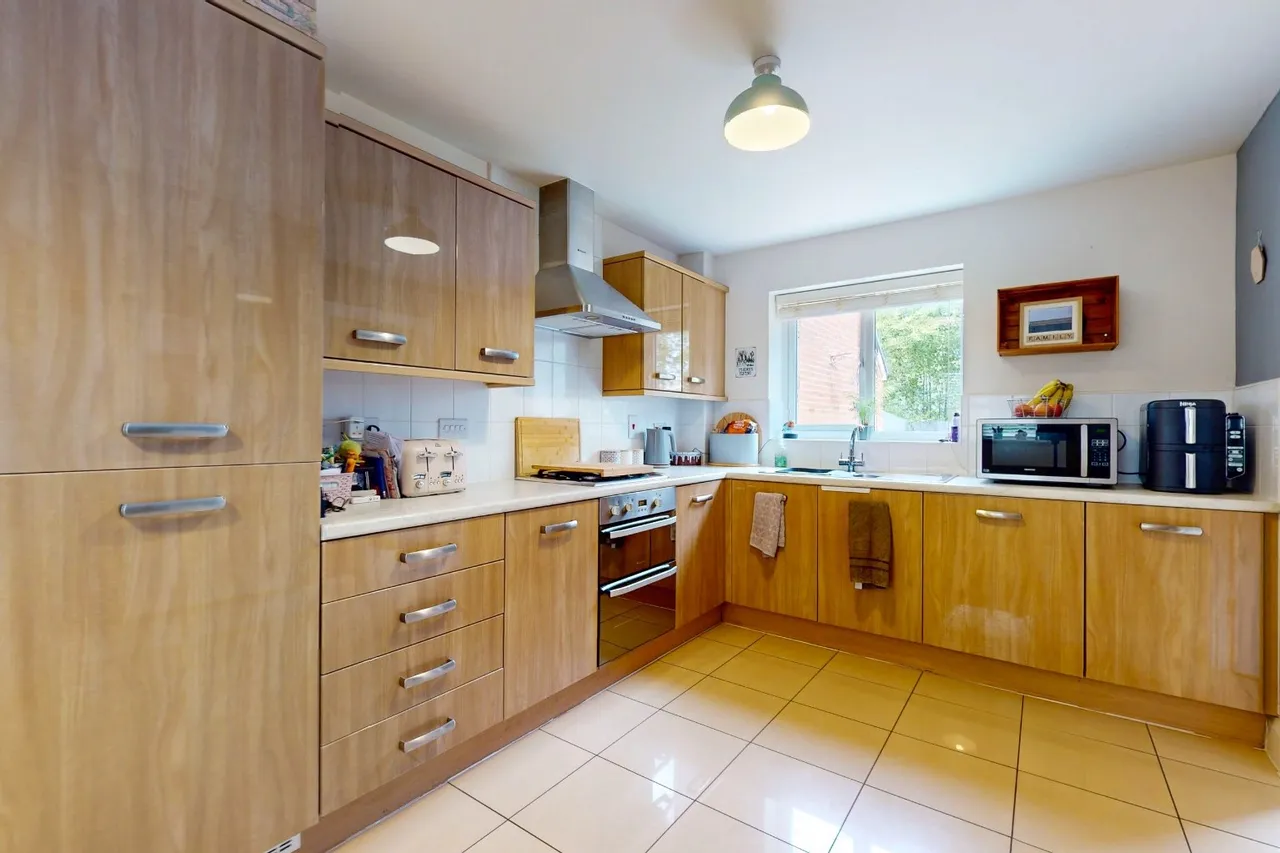 Brambles Walk, Brambles Walk, Wellington TF1 2ED, photo 6