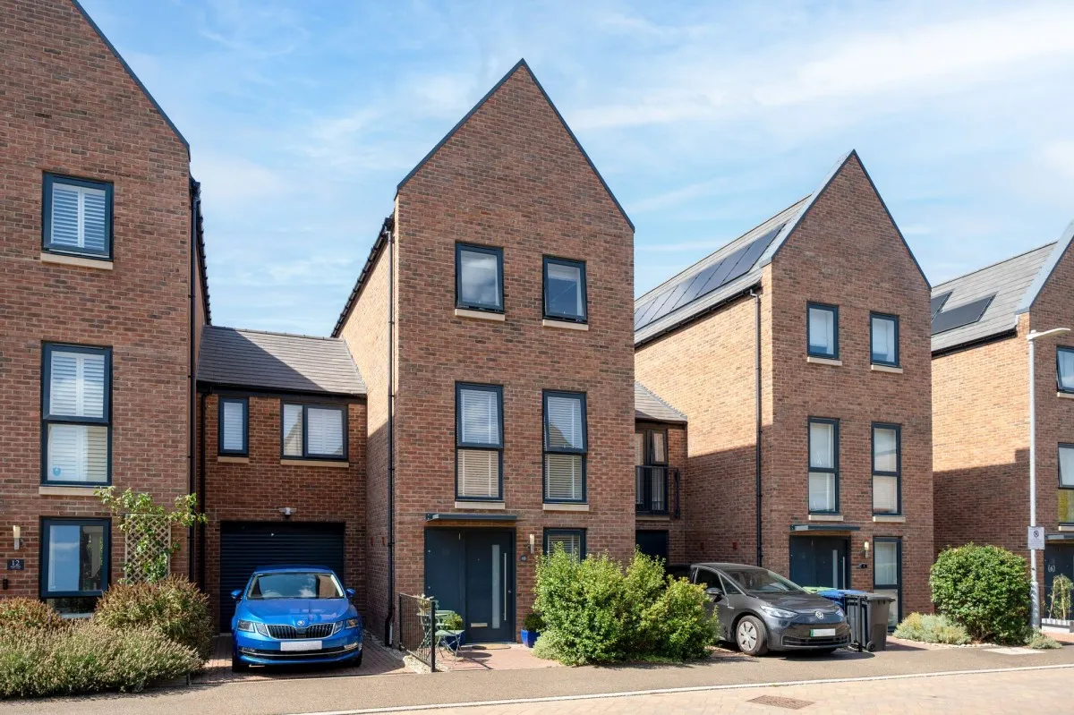 4 bed house for sale, Beagle Road, Cambridge, CB3