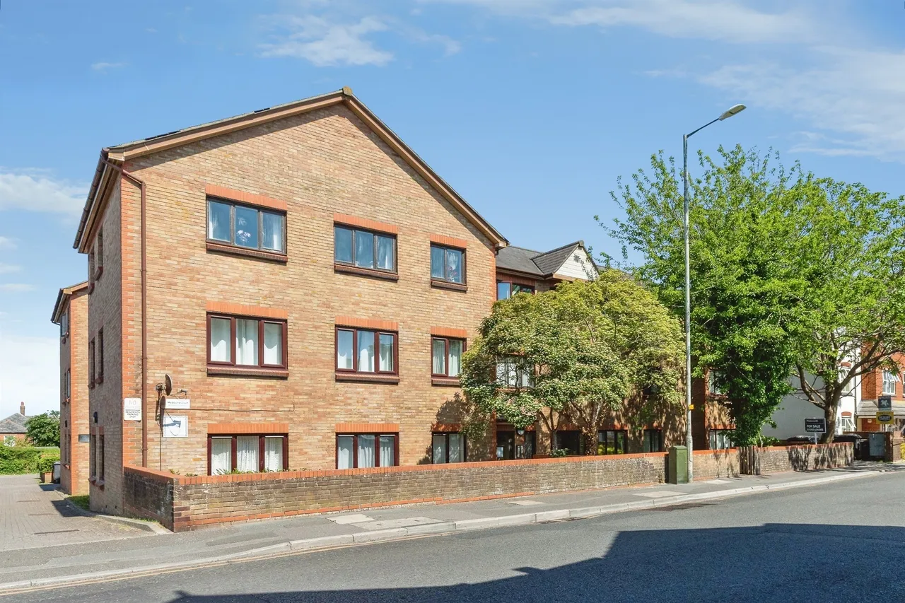 2 bed flat for sale — Seabourne Road, BOURNEMOUTH