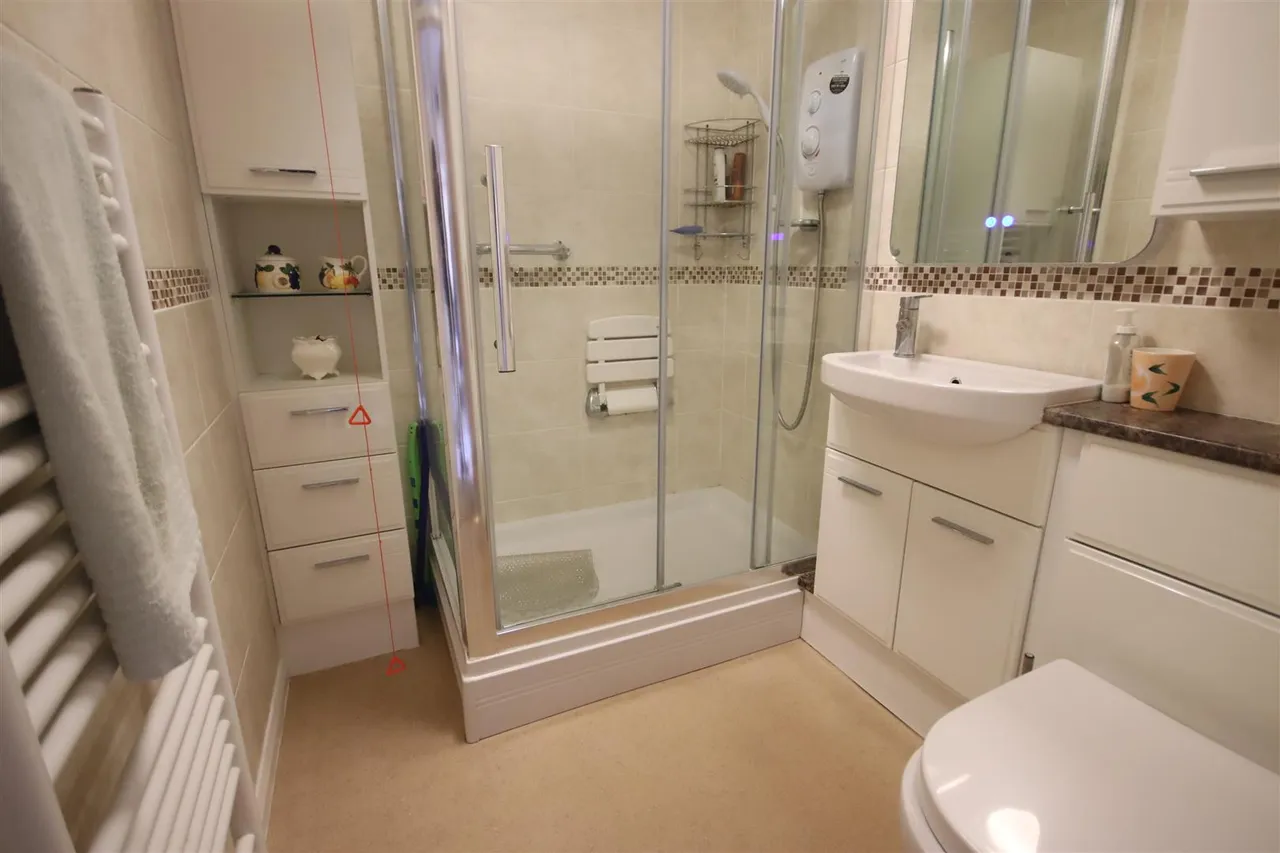 Langley Road, Chippenham, photo 7