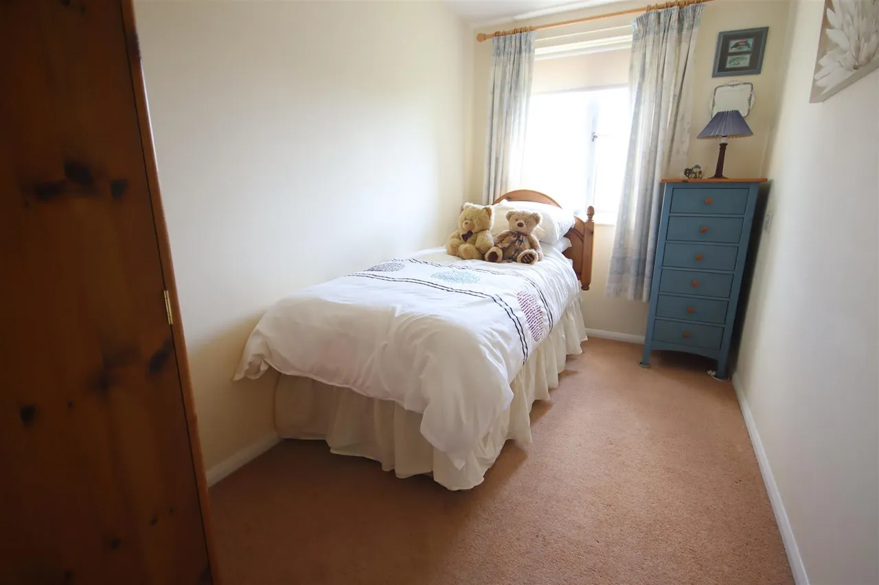 Langley Road, Chippenham, photo 6