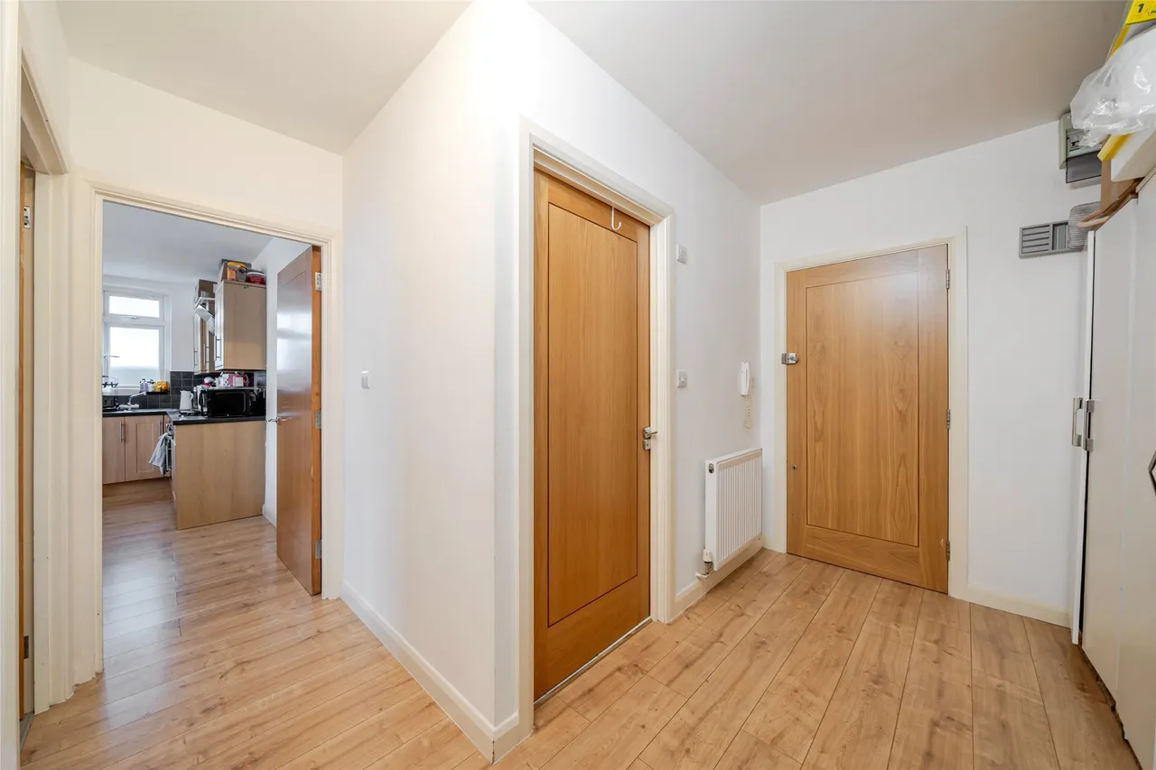 Meopham Road, Mitcham, CR4 1BG, photo 10