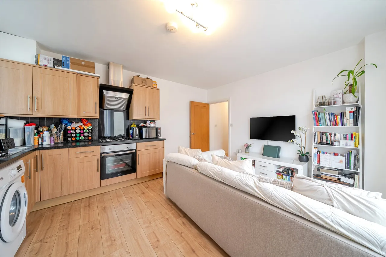 Meopham Road, Mitcham, CR4 1BG, photo 5
