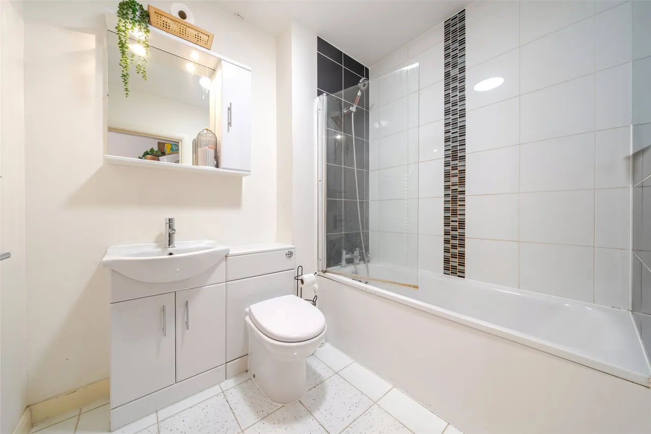 Meopham Road, Mitcham, CR4 1BG, photo 14