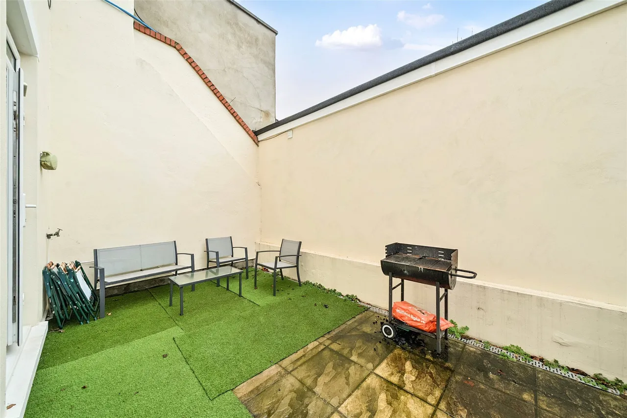 Meopham Road, Mitcham, CR4 1BG, photo 9