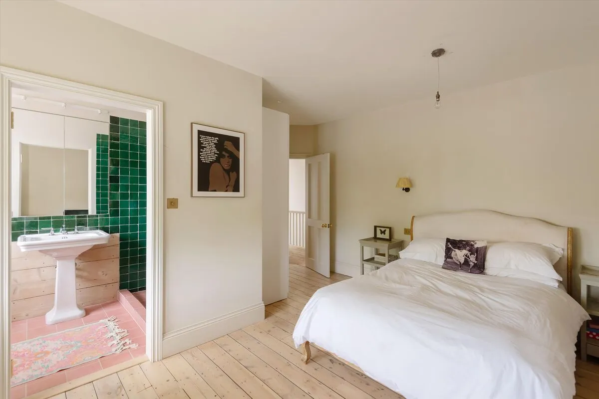 Sidmouth Road, London, NW2, photo 11